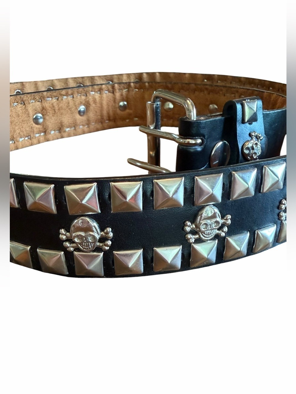 Vintage Skulls Punk Goth Studded Pyramids LA Men’s Leather Belt 1980’s XL EC